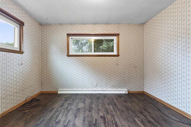 896 W 18TH AVENUE, Oshkosh, WI 54902