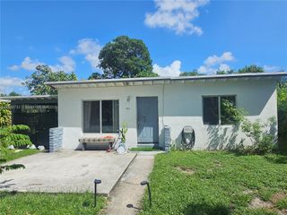 455 NW 127th St, North Miami, FL 33168
