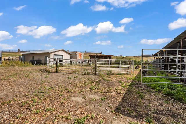 19814 W Grant Line Rd, Tracy, CA 95391