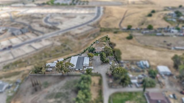 19814 W Grant Line Rd, Tracy, CA 95391