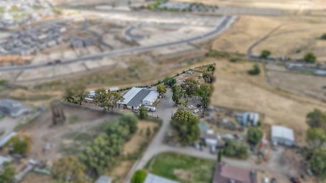 19814 W Grant Line Rd, Tracy, CA 95391