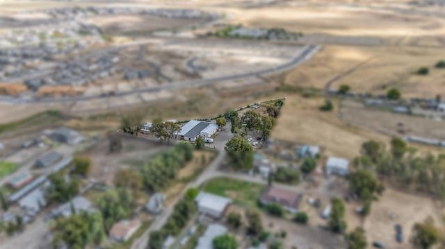 19814 W Grant Line Rd, Tracy, CA 95391