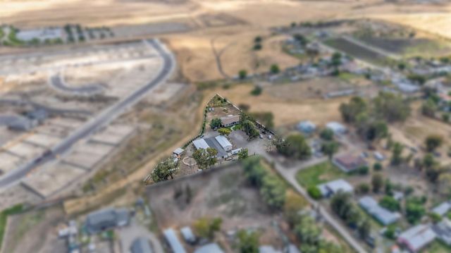 19814 W Grant Line Rd, Tracy, CA 95391