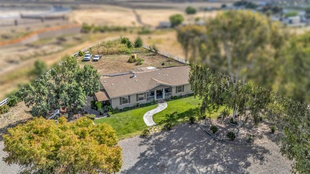 19814 W Grant Line Rd, Tracy, CA 95391