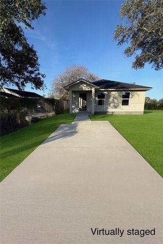 2604 McCain Dr, Corpus Christi, TX 78410