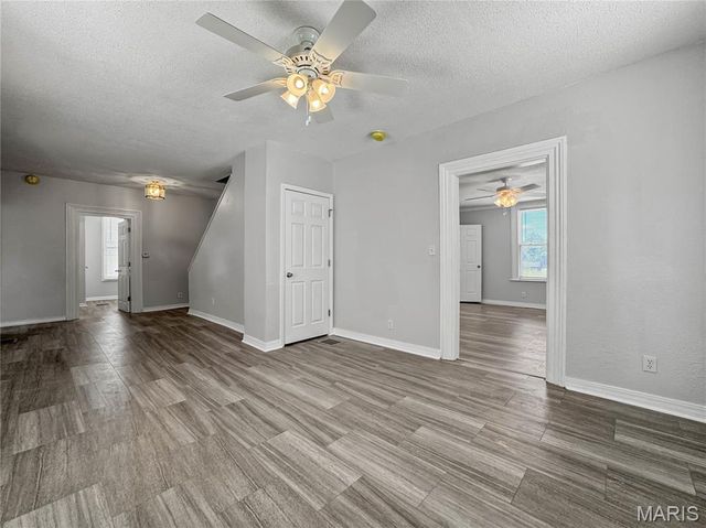 118 W Center Street, Troy, IL 62294