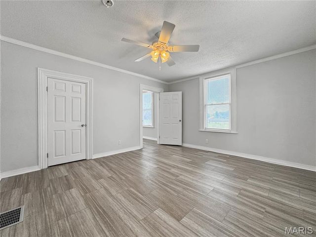 118 W Center Street, Troy, IL 62294