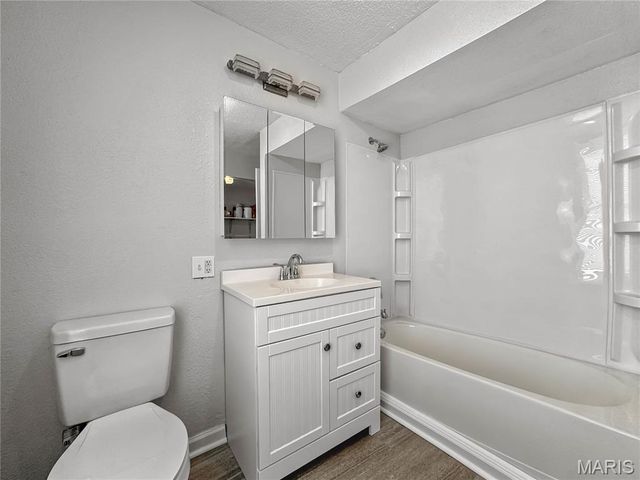 118 W Center Street, Troy, IL 62294