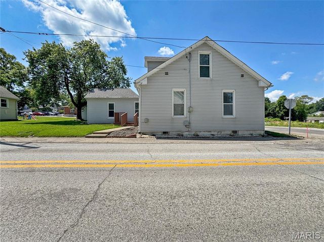 118 W Center Street, Troy, IL 62294