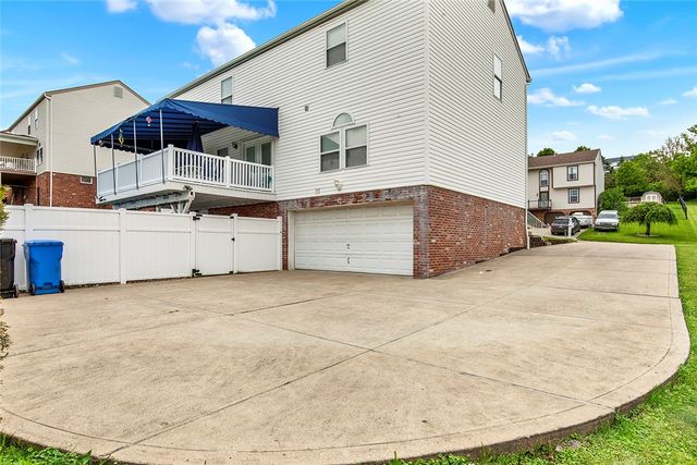 3120 Dove Drive, North Huntingdon, PA 15642