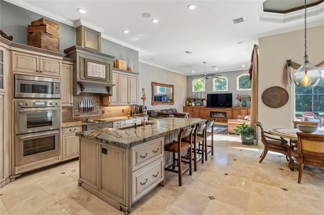 1811 BRACKENHURST PLACE, Lake Mary, FL 32746