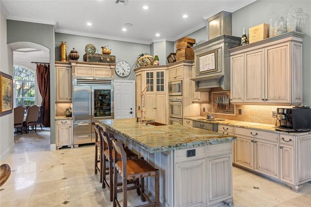 1811 BRACKENHURST PLACE, Lake Mary, FL 32746