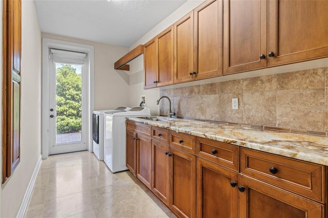 1811 BRACKENHURST PLACE, Lake Mary, FL 32746