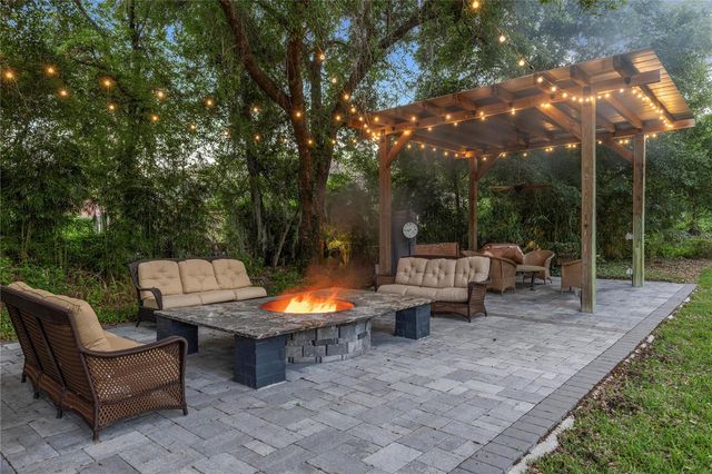 1811 BRACKENHURST PLACE, Lake Mary, FL 32746