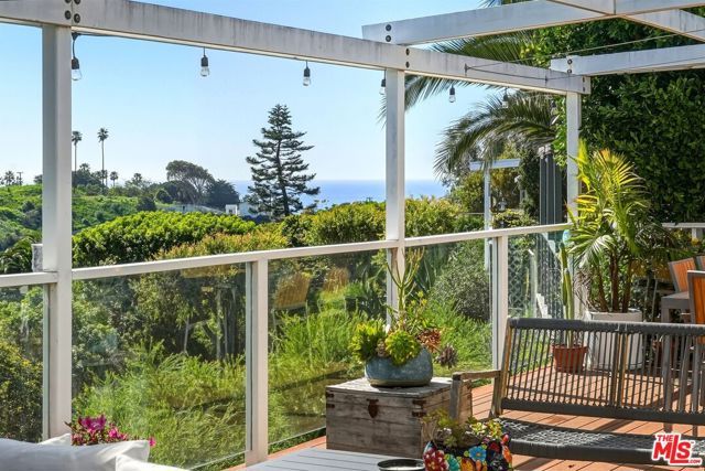 29500 Heathercliff Rd 105, Malibu, CA 90265