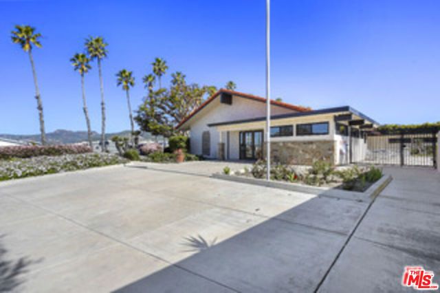 29500 Heathercliff Rd 105, Malibu, CA 90265