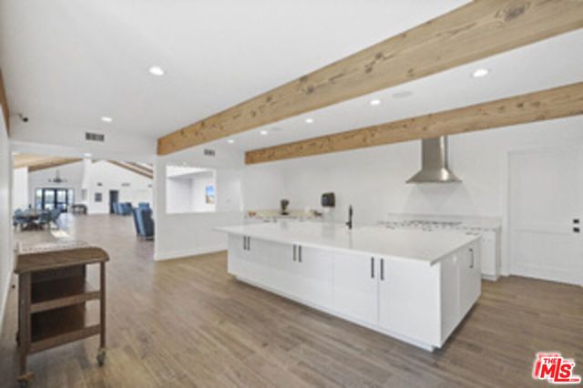 29500 Heathercliff Rd 105, Malibu, CA 90265