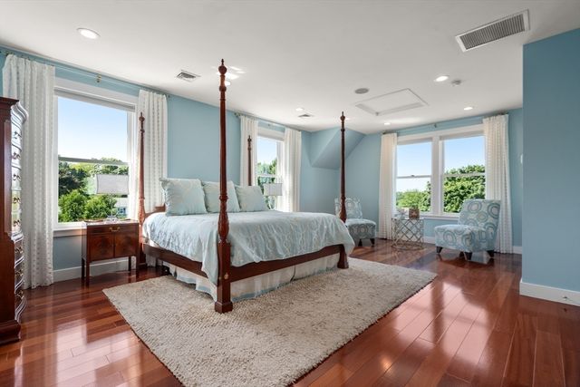 18 Holly Hill Circle, Marshfield, MA 02050