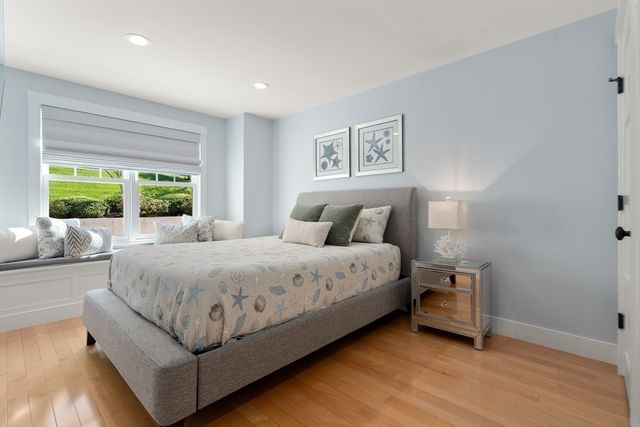 18 Holly Hill Circle, Marshfield, MA 02050