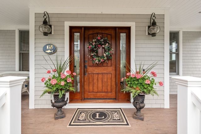 18 Holly Hill Circle, Marshfield, MA 02050