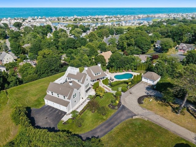18 Holly Hill Circle, Marshfield, MA 02050