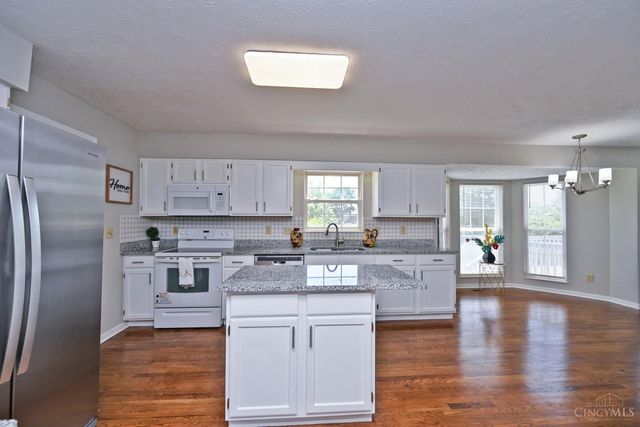 6169 Hillsdale Lane, West Chester, OH 45069