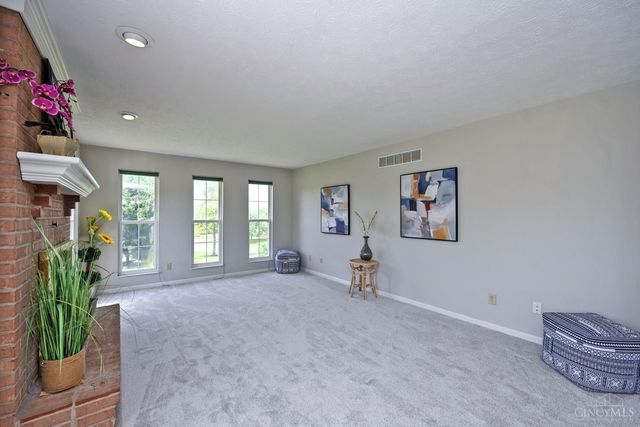 6169 Hillsdale Lane, West Chester, OH 45069