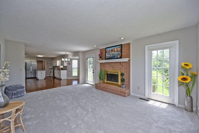 6169 Hillsdale Lane, West Chester, OH 45069