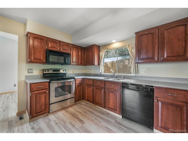 5090 Flintridge Dr, Colorado Springs, CO 80918
