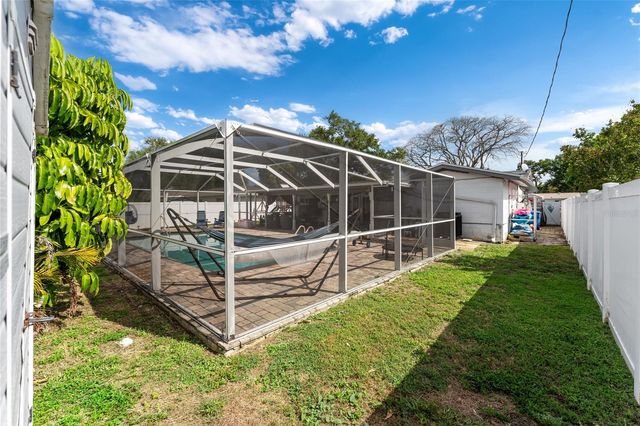 4533 20TH AVENUE N, St Petersburg, FL 33713