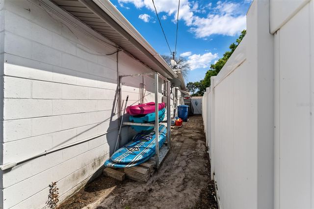 4533 20TH AVENUE N, St Petersburg, FL 33713