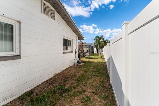 4533 20TH AVENUE N, St Petersburg, FL 33713