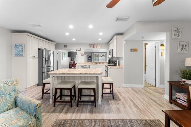 4533 20TH AVENUE N, St Petersburg, FL 33713