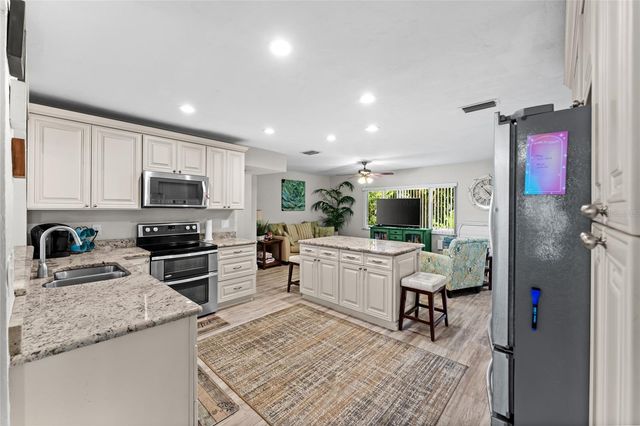 4533 20TH AVENUE N, St Petersburg, FL 33713