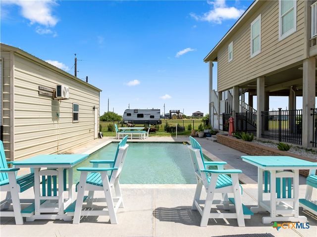 213 Porpoise Drive, Palacios, TX 77465