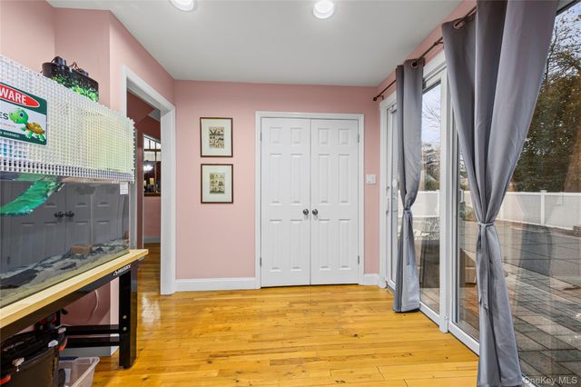 2906 Lawrence Drive, Wantagh, NY 11793