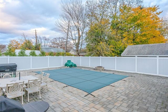 2906 Lawrence Drive, Wantagh, NY 11793
