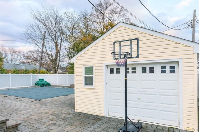 2906 Lawrence Drive, Wantagh, NY 11793