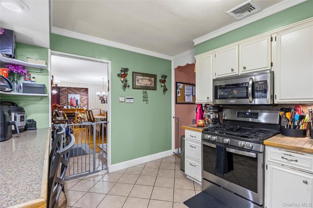 2906 Lawrence Drive, Wantagh, NY 11793