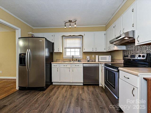 117 Sunset Lane, Bessemer City, NC 28016