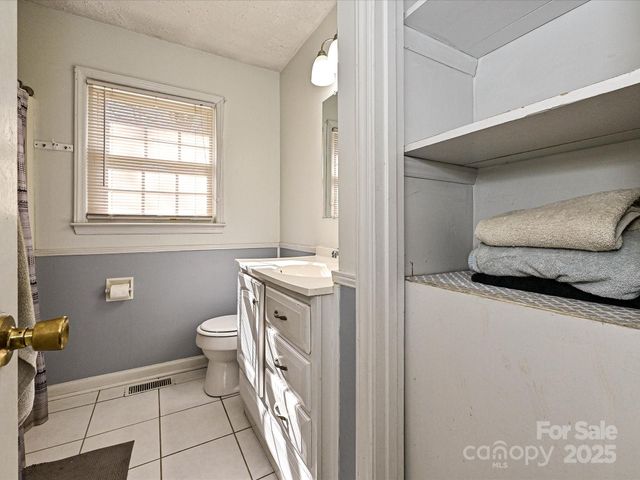 117 Sunset Lane, Bessemer City, NC 28016