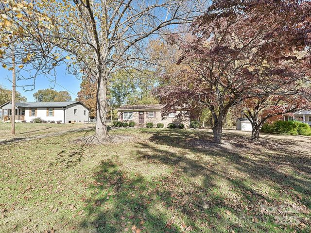 117 Sunset Lane, Bessemer City, NC 28016