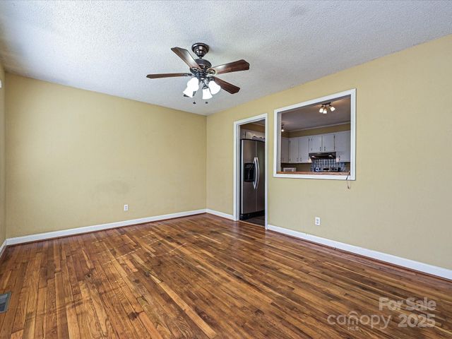 117 Sunset Lane, Bessemer City, NC 28016