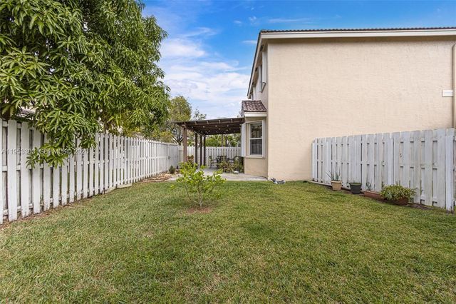 2436 SW 162nd Ter, Miramar, FL 33027