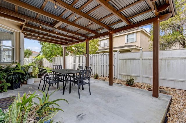 2436 SW 162nd Ter, Miramar, FL 33027