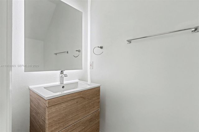 2436 SW 162nd Ter, Miramar, FL 33027