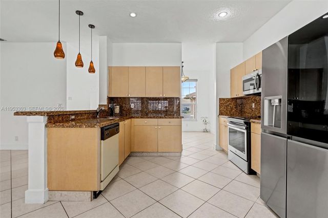 2436 SW 162nd Ter, Miramar, FL 33027