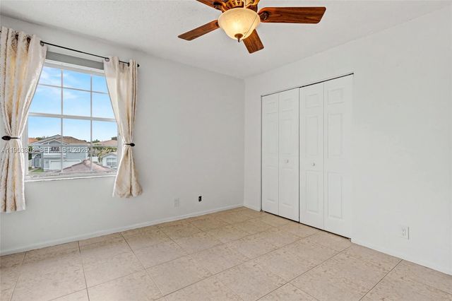 2436 SW 162nd Ter, Miramar, FL 33027