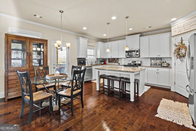 622 Little Bear Loop, Canton, GA 30114