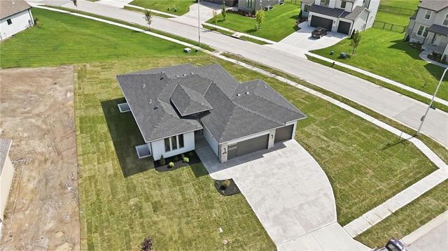 9001 N Clarion Avenue, Kansas City, MO 64153